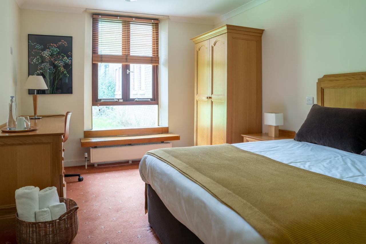 فندق بيركهامستيدفي  Ashridge House المظهر الخارجي الصورة
